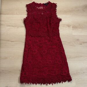 Romeo & Juliet Couture Red/Burgundy Lace Floral Mini Dress size M